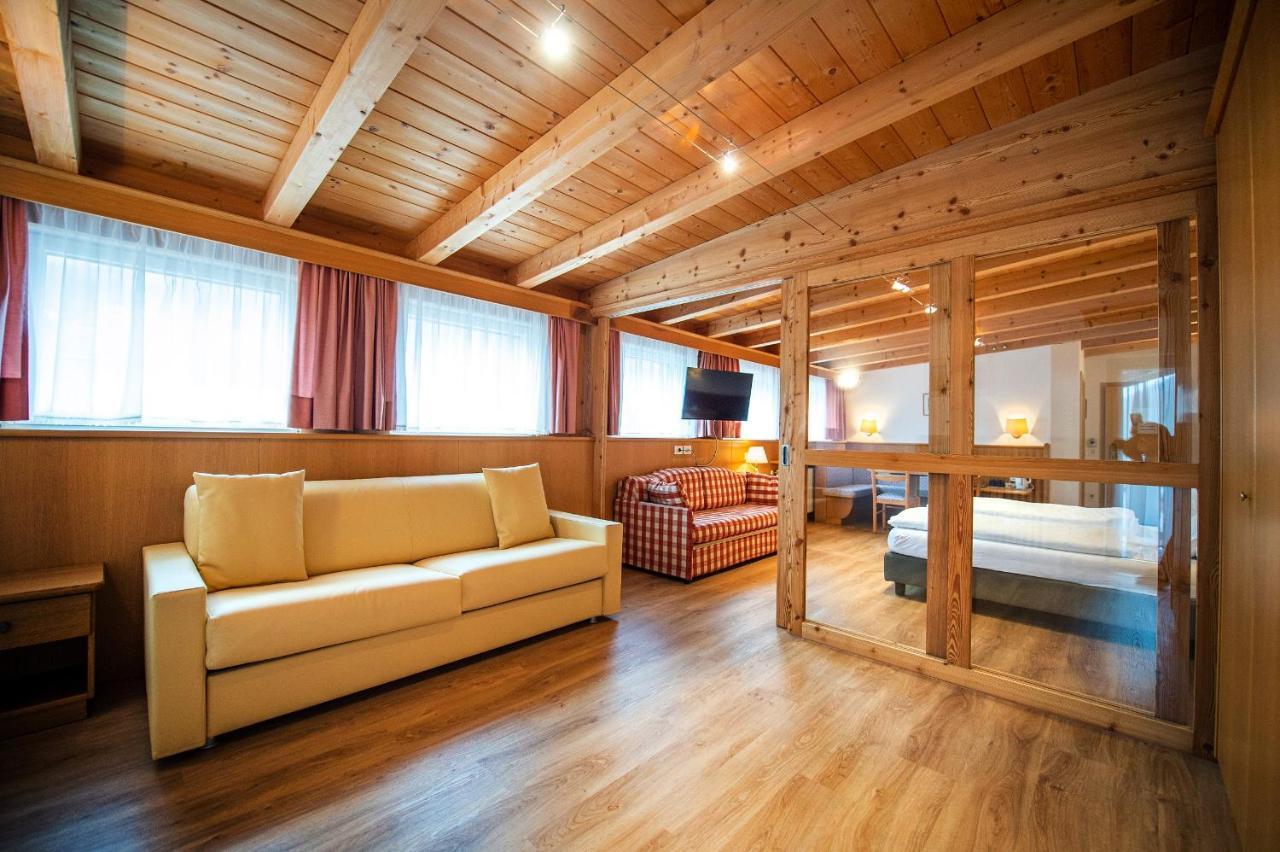 Astor Suites B&B Selva di Val Gardena Dış mekan fotoğraf