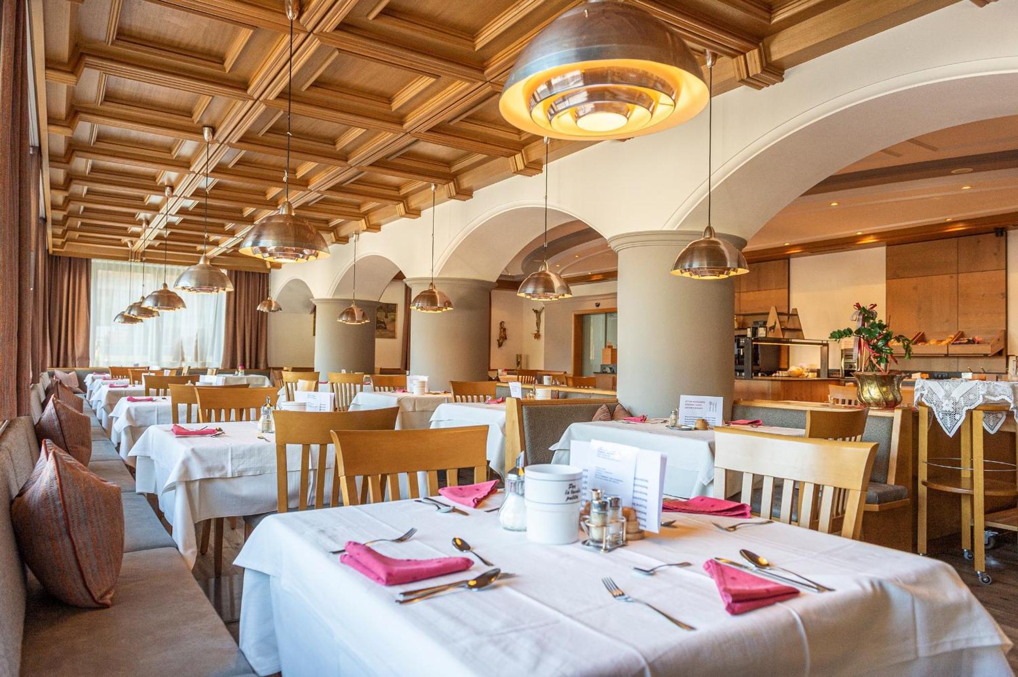 Astor Suites B&B Selva di Val Gardena Dış mekan fotoğraf